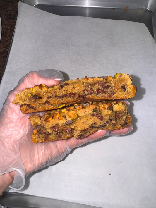 Pistachio Chocolate Chip Cookie